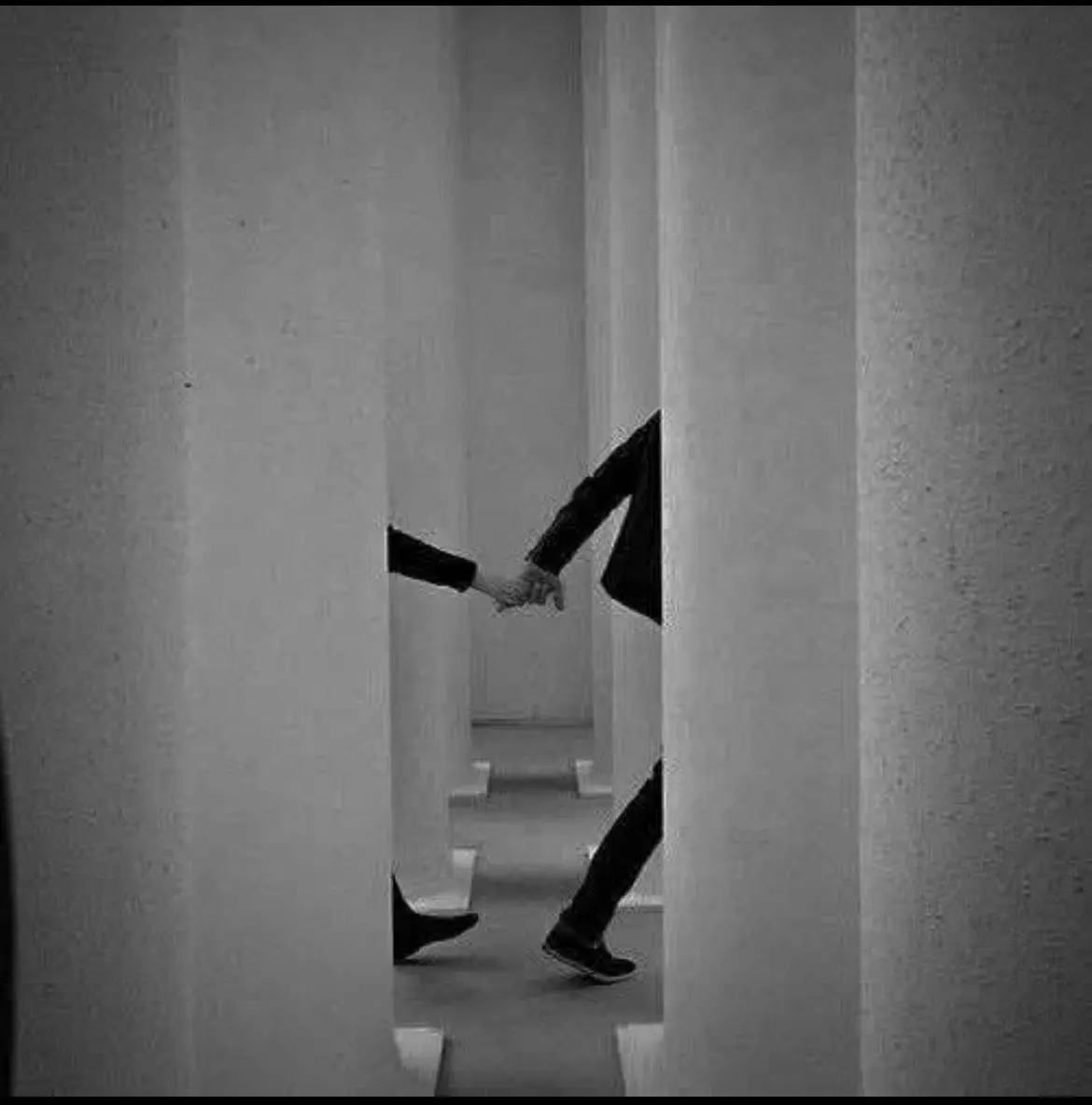 Энергия тонких миров и один секрет коммуникации
Я давно и с огромным удовольствием подписана на фотографов, дизайнеров, людей, увлечённых искусством | Сетка — социальная сеть от hh.ru