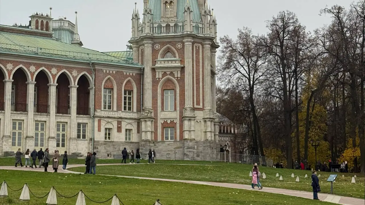 Пытаюсь жить лучше на протяжении мясяца
Последний месяц поняла, что вообще ничего не хочется делать. Прихожу на работу, делаю задачки и всё | Сетка — социальная сеть от hh.ru
