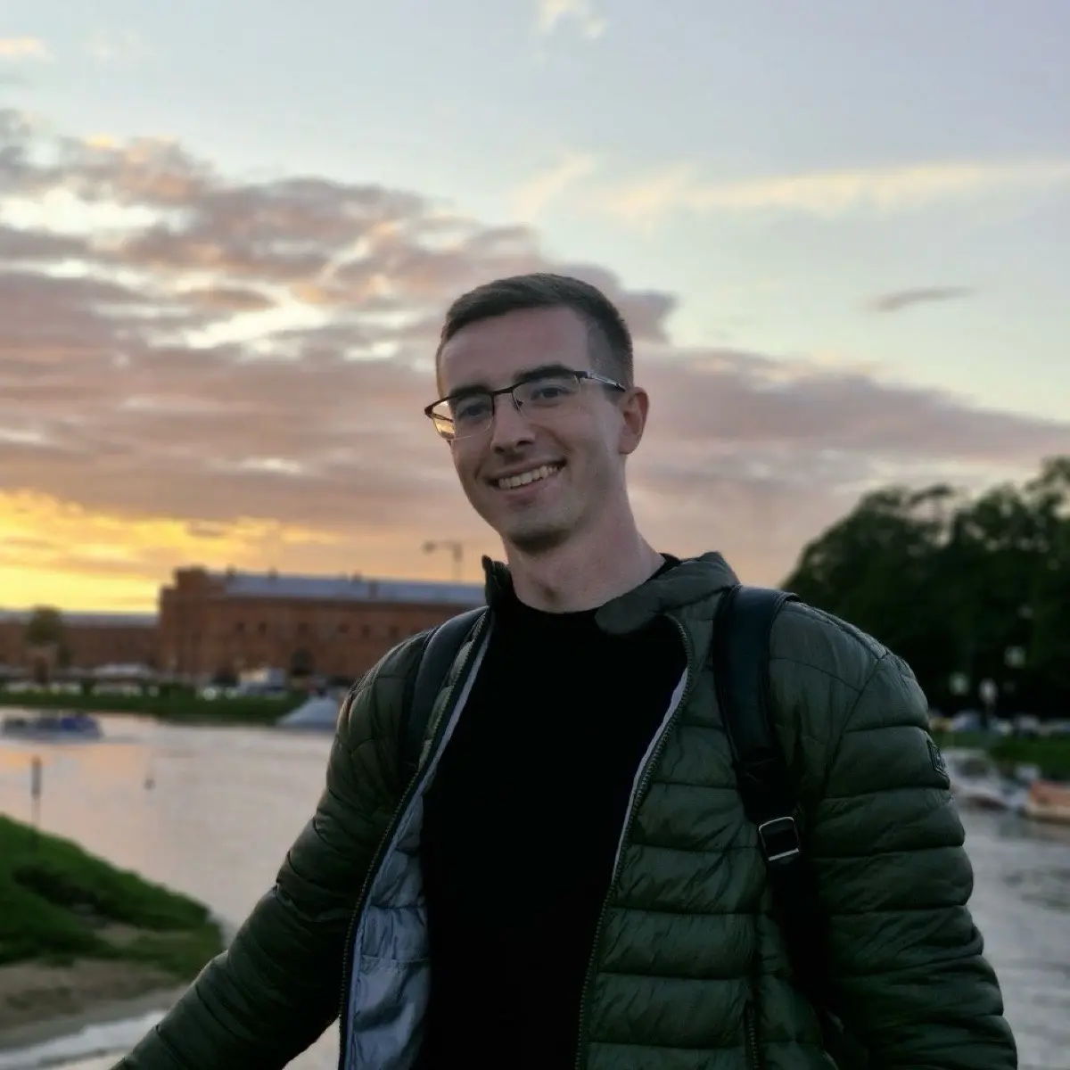 Максим Зелинский | Сетка — социальная сеть от hh.ru