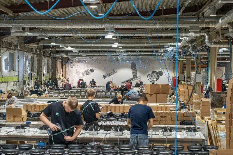 💡Посещение завода осветительного оборудования PromLed
В Санкт-Петербурге находится завод, производящий уникальное осветительное оборудование высочайшего качества | Сетка — социальная сеть от hh.ru