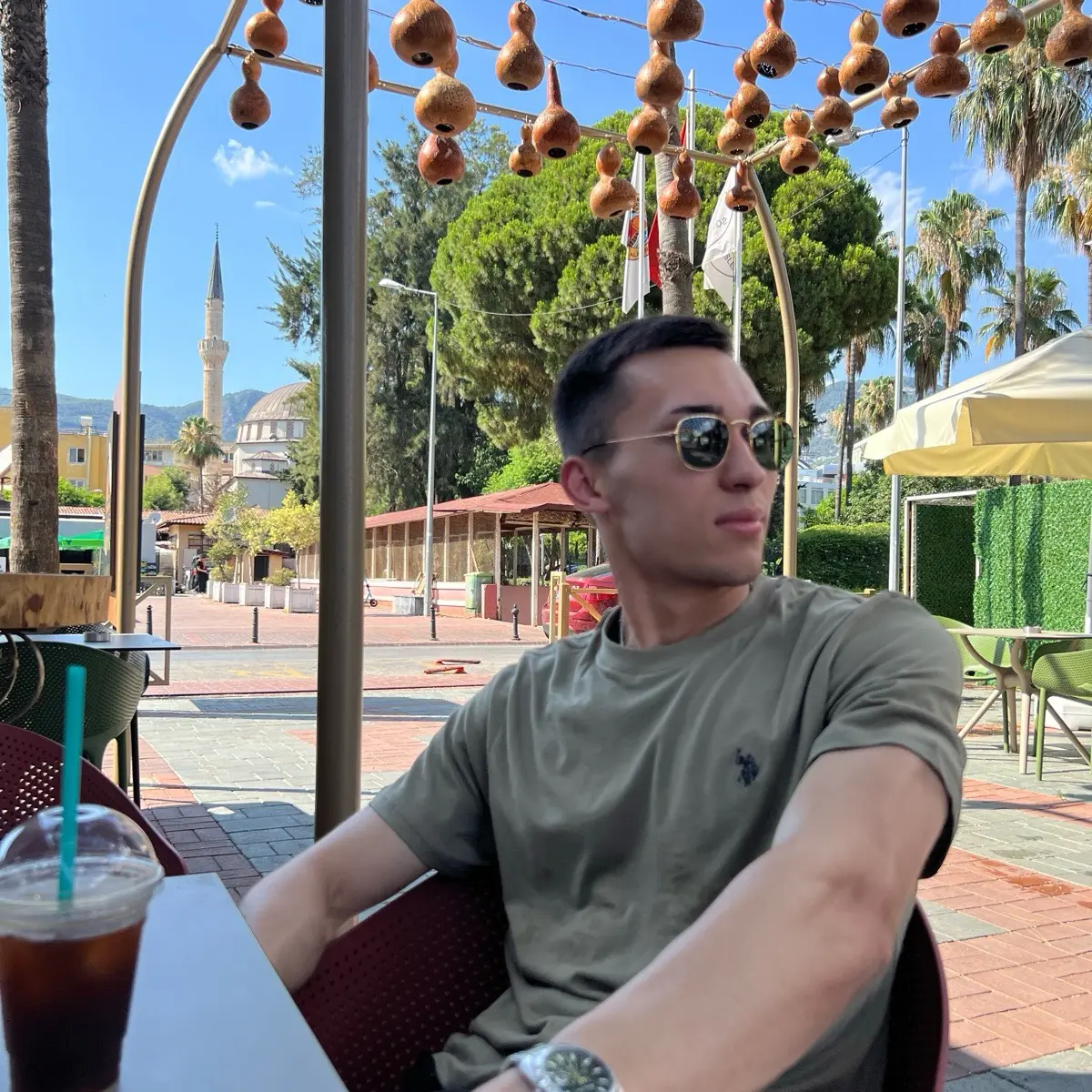 Глеб Краснов | Сетка — социальная сеть от hh.ru