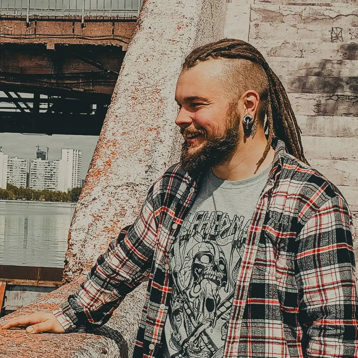 Евгений Иванов