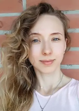 Алина Тихомирова