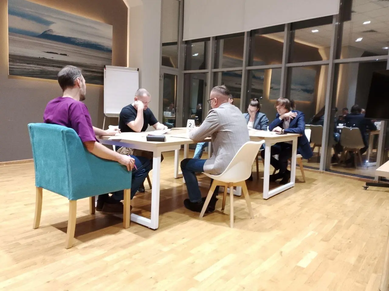 #Life: управленческие поединки
4 ноября я буду проводить воркшоп в «Морион Диджитал» в Перми на тему: «Конфликты и манипуляции. Базовые приемы защиты на практике» | Сетка — социальная сеть от hh.ru