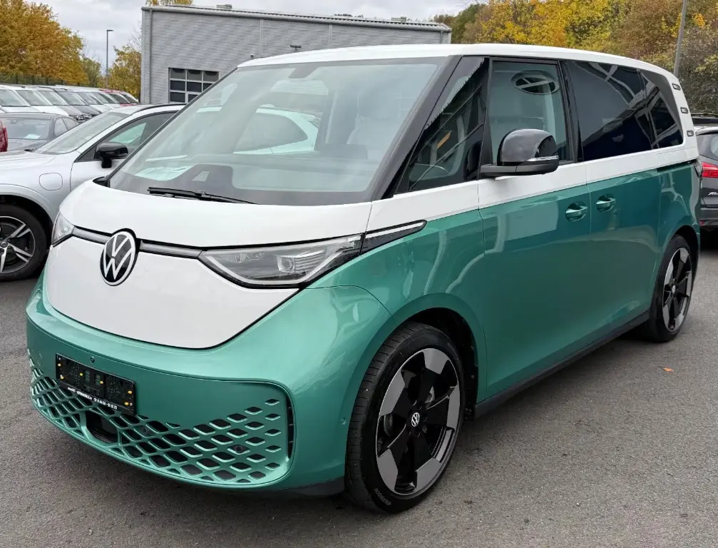 🚘Volkswagen ID.Buzz
Электрический ретрофутурист на каждый день 🚌⚡️
2024 год | 4 994 км
Электро 150 кВт (204 л.с.) — мягко, уверенно и экономно
🇩🇪Авто под заказ из Германии (г | Сетка — социальная сеть от hh.ru