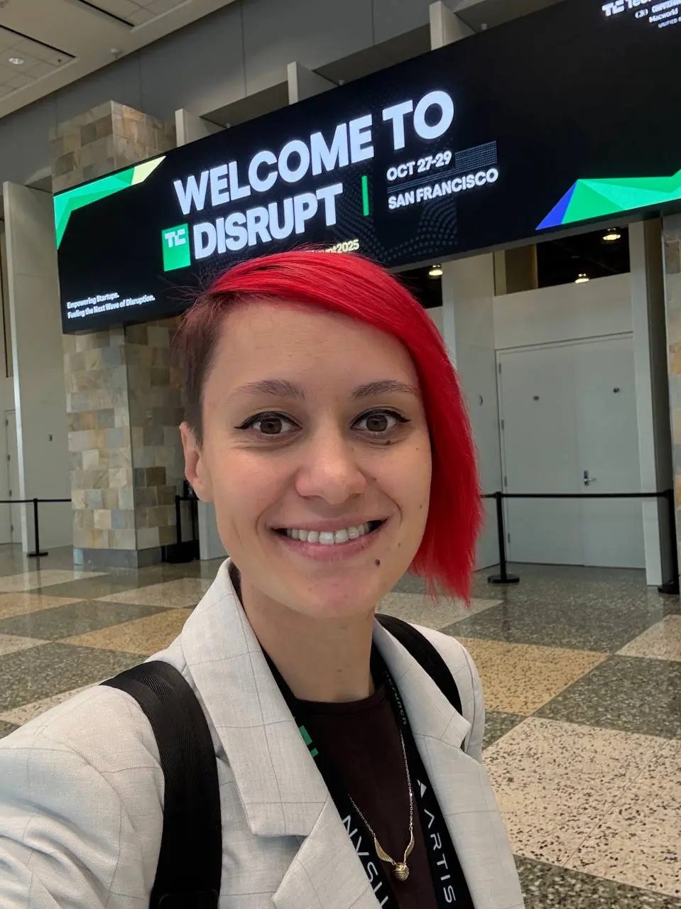 Ездила на TechCrunch Disrupt в Сан-Франциско. Мне были особенно интересны выступления по GTM - хочу поделиться с вами тезисами | Сетка — социальная сеть от hh.ru