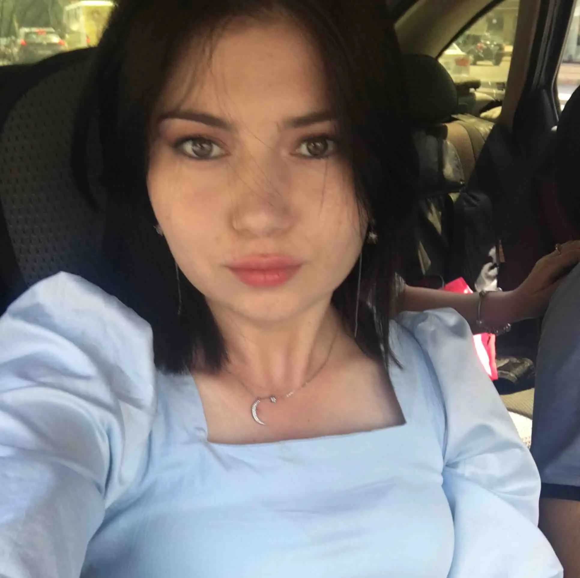 Амира Эльдарова