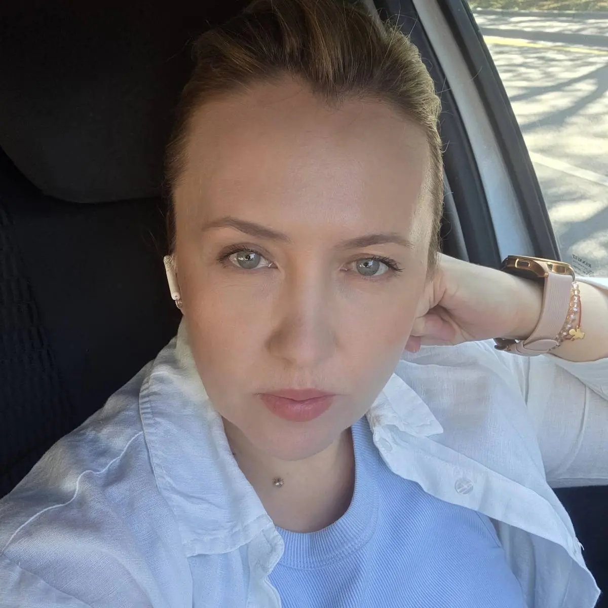 Елена Бухарцова