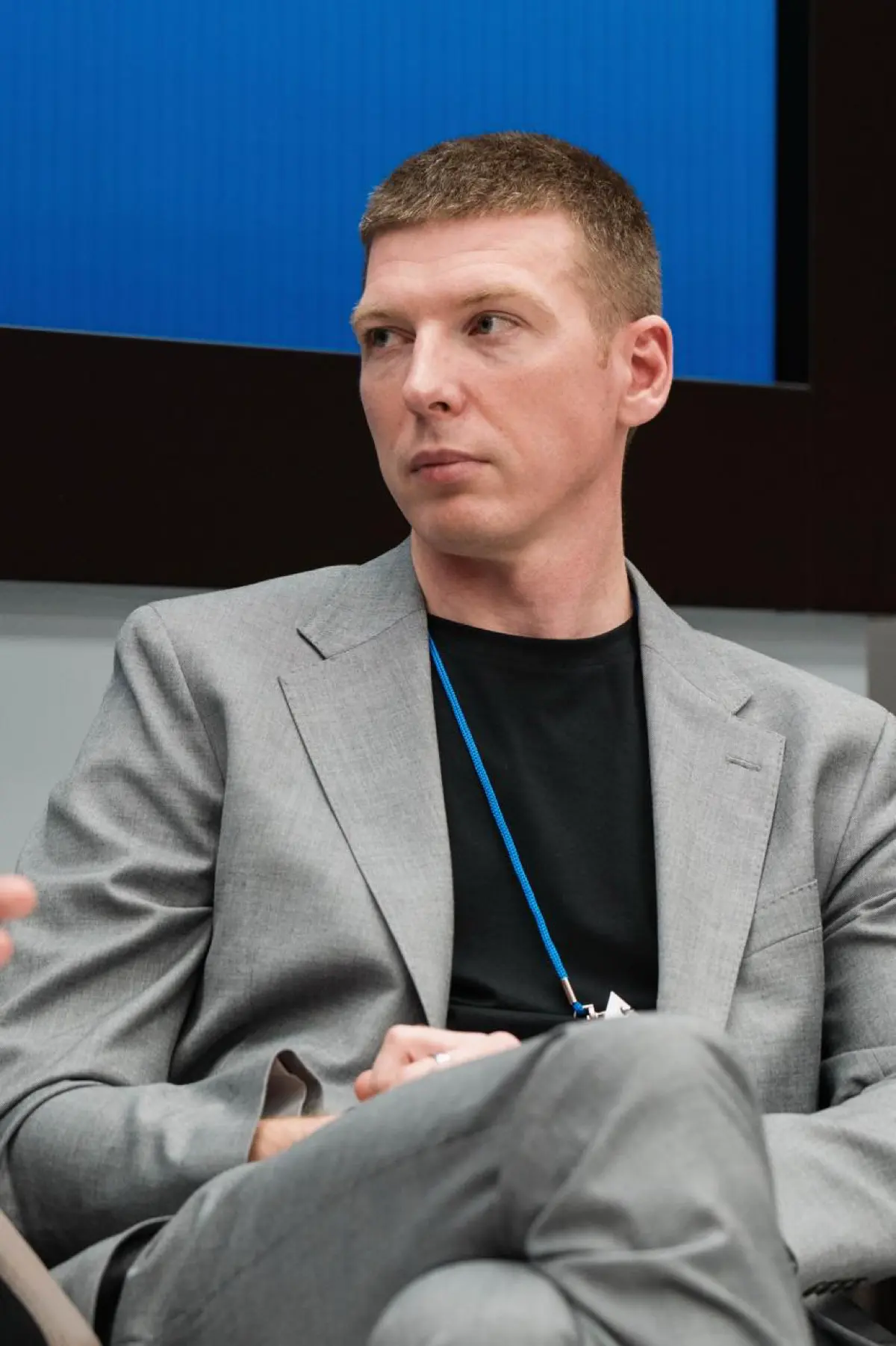 😎 Несем лайф-контент с New Retail Forum 2025 | Сетка — социальная сеть от hh.ru