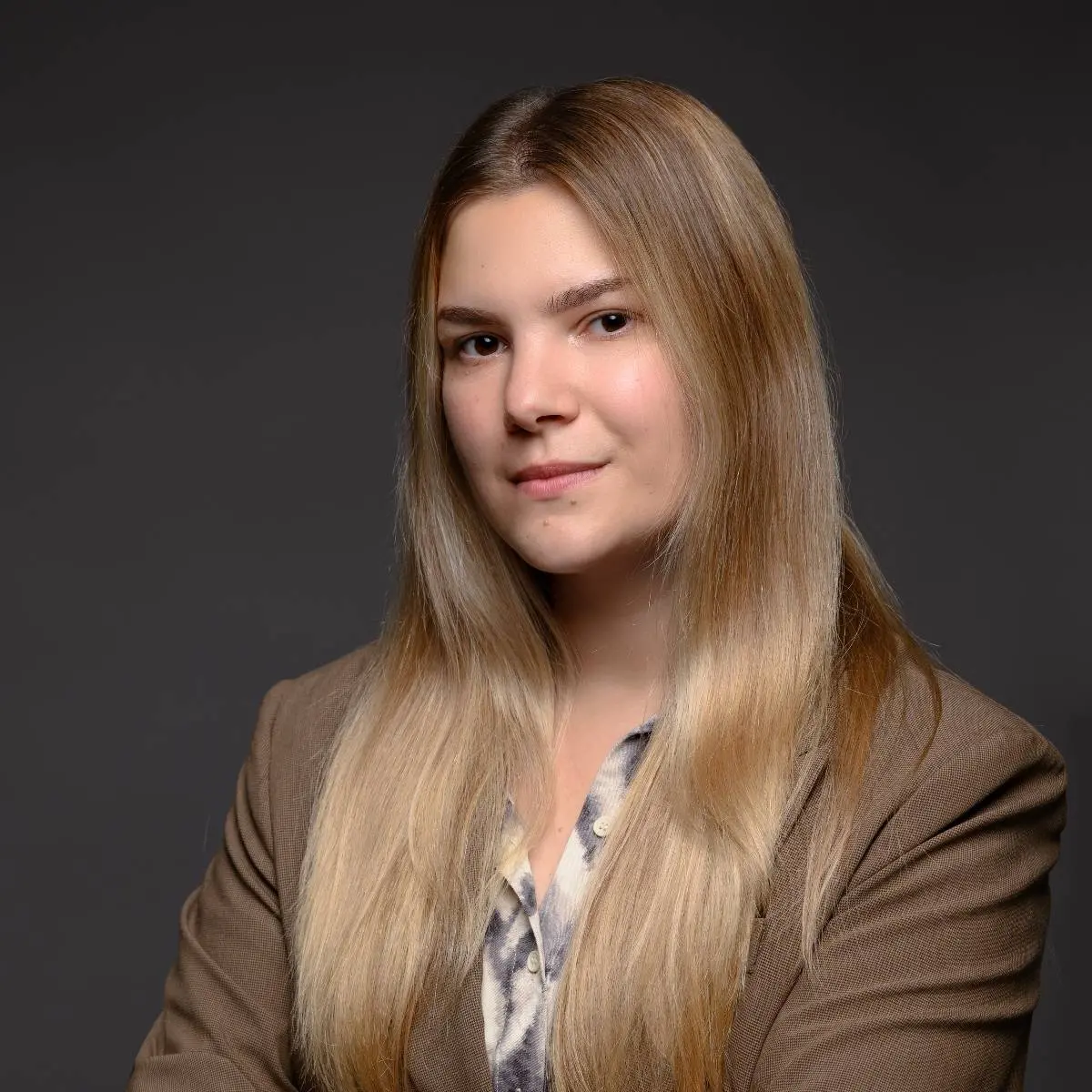 Алина Брезгина | Сетка — социальная сеть от hh.ru