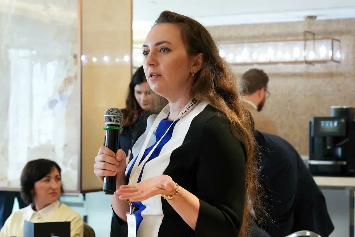 📈В погоне за прибылью теряем суть блокчейн-решений📉
Бывает, смотришь на индустрию и ловишь себя на мысли: мы так увлеклись монетизацией и «крутыми фичами», что забыли, ради чего все затевалось | Сетка — социальная сеть от hh.ru