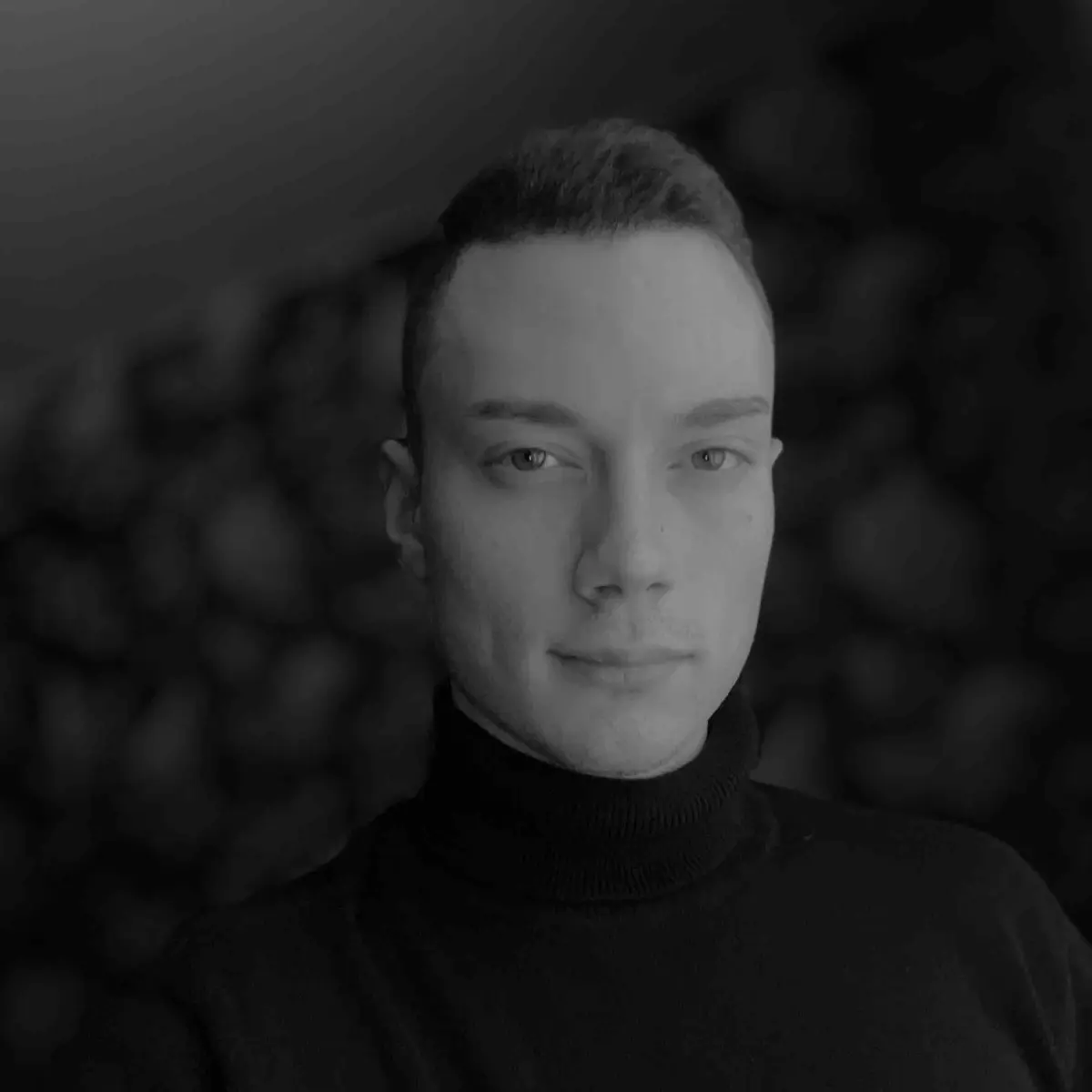 Павел Ларин