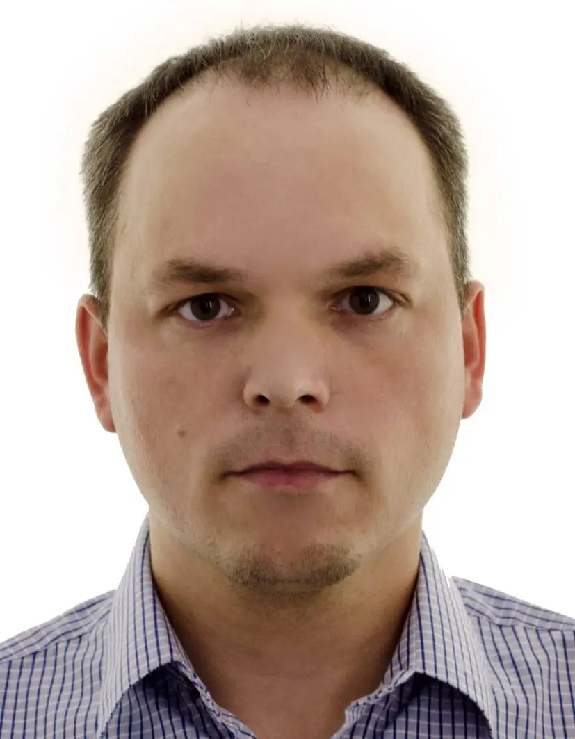 Виталий Новоселов