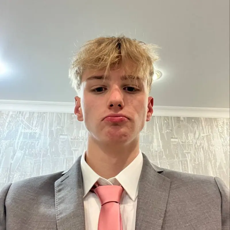 Владислав Эллерт | Сетка — социальная сеть от hh.ru