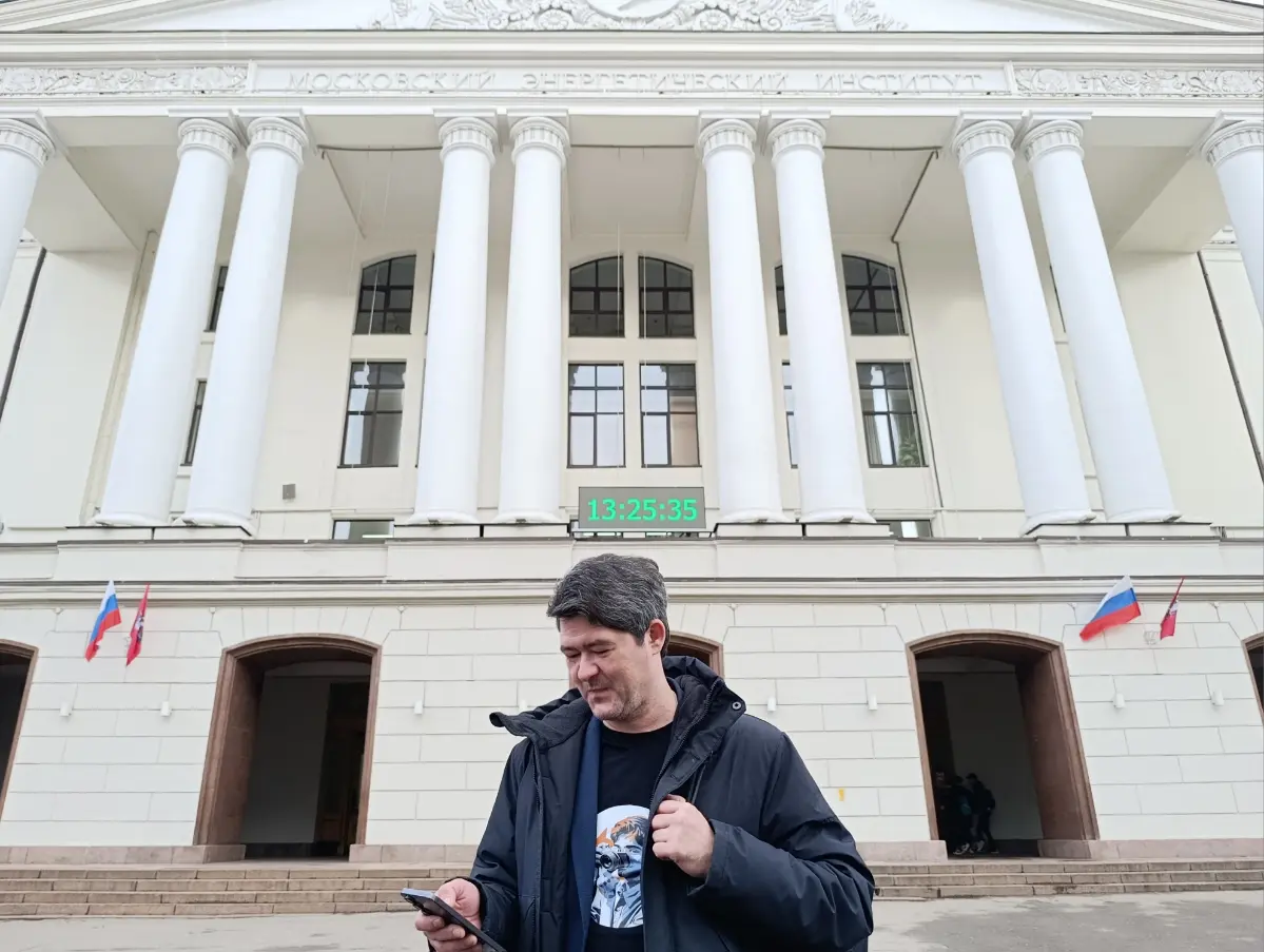 Учился на электроэнергетика, а работаю | Сетка — социальная сеть от hh.ru