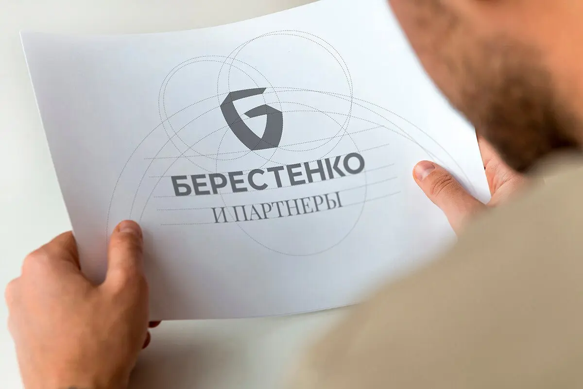 «Как мы создали логотип-символ для юридической компании масштаба»
Юридическая компания «Берестенко и партнёры» — один из лидеров Дальневосточного региона с филиалами по всей России и международной пра... | Сетка — социальная сеть от hh.ru