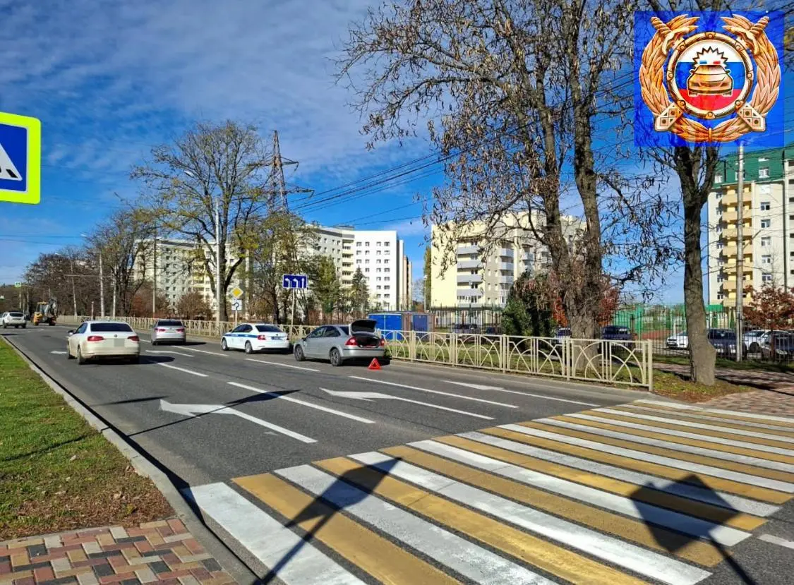 В Ставрополе автомобиль сбил 17-летнюю девушку на пешеходном переходе
ДТП произошло позавчера на улице Ленина | Сетка — социальная сеть от hh.ru