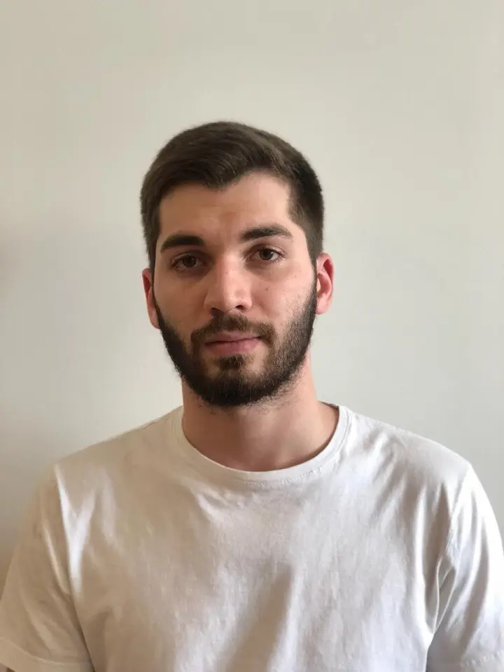 Владимир Абазов