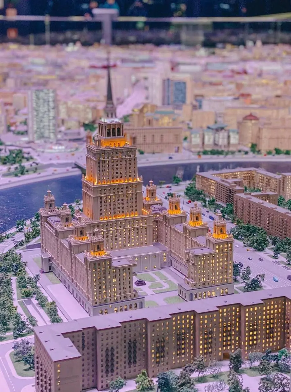 #афиша #вторник #4ноября
Мероприятия 4 ноября:
⏺️Бесплатное цирковое представление
📍фудмолл Депо «Три вокзала», Новорязанская ул., 23, стр. 5, м | Сетка — социальная сеть от hh.ru