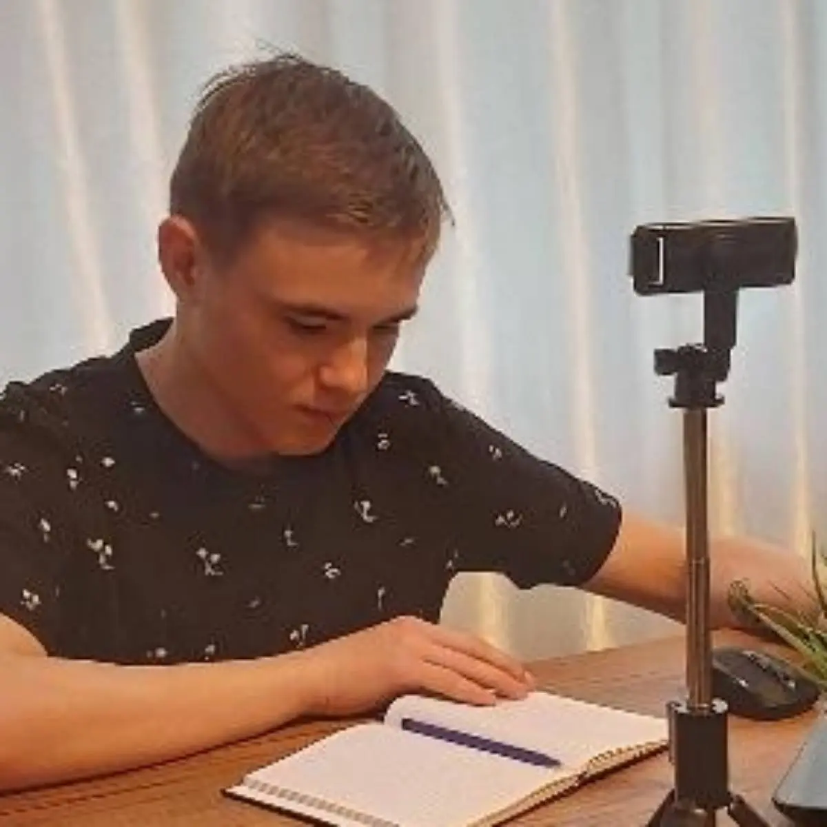 Виталий Старожилов