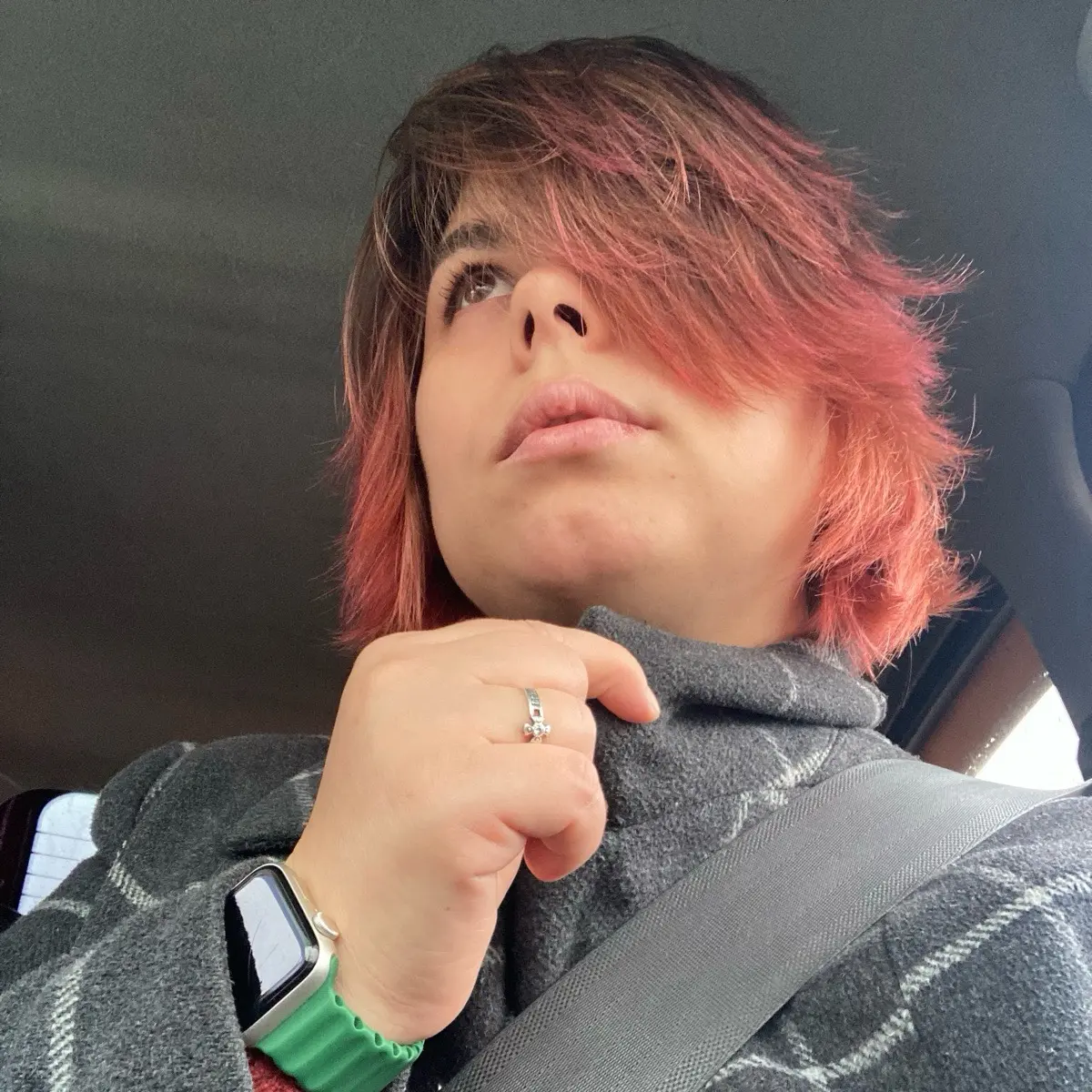 Elena Larvatus | Сетка — социальная сеть от hh.ru