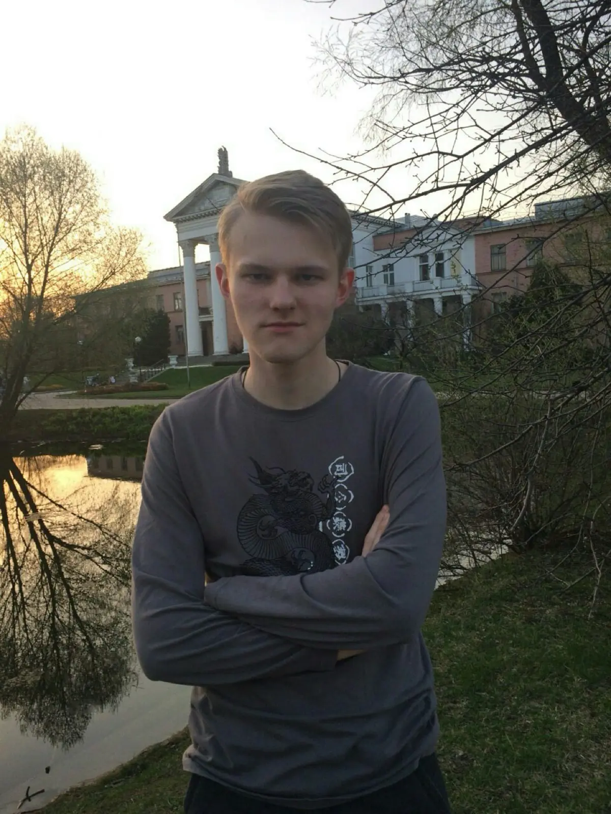 Рома Попов