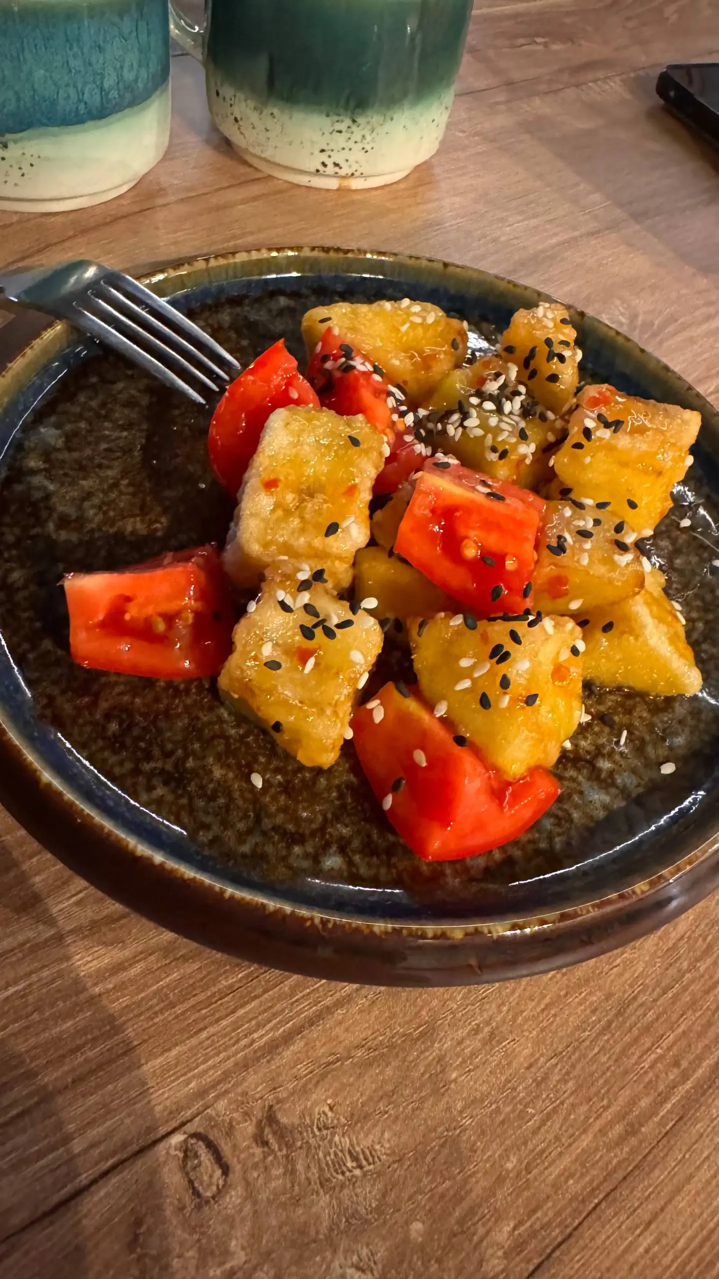 Дисциплина сильнее мотивации - только на этом я и живу все выходные.
Ибо делать не хочется ничего, а работы очень много 🥹
Мотивация - как влюблённость: вспыхнула и погасла | Сетка — социальная сеть от hh.ru