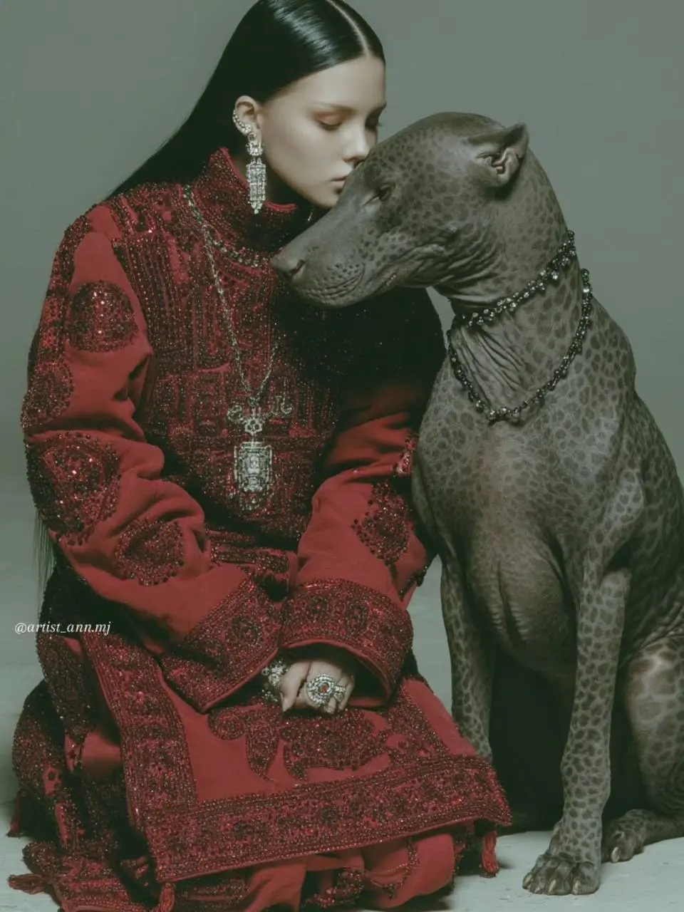 Может ли Пелевин быть романтичным, или почему любовь — это диверсия
Если вы не читали Пелевина, я всегда предлагаю начать с провокации. Сначала — «Шлем ужаса». А следом — вот эта книга | Сетка — социальная сеть от hh.ru