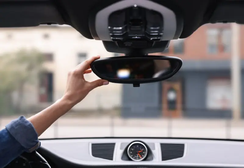 #Саморазвитие | Синдром зеркала заднего вида: почему мы соглашаемся на заурядность
«Наше подсознание оснащено ограничивающим нас зеркалом заднего вида, с помощью которого мы постоянно воссоздаем свое ... | Сетка — социальная сеть от hh.ru