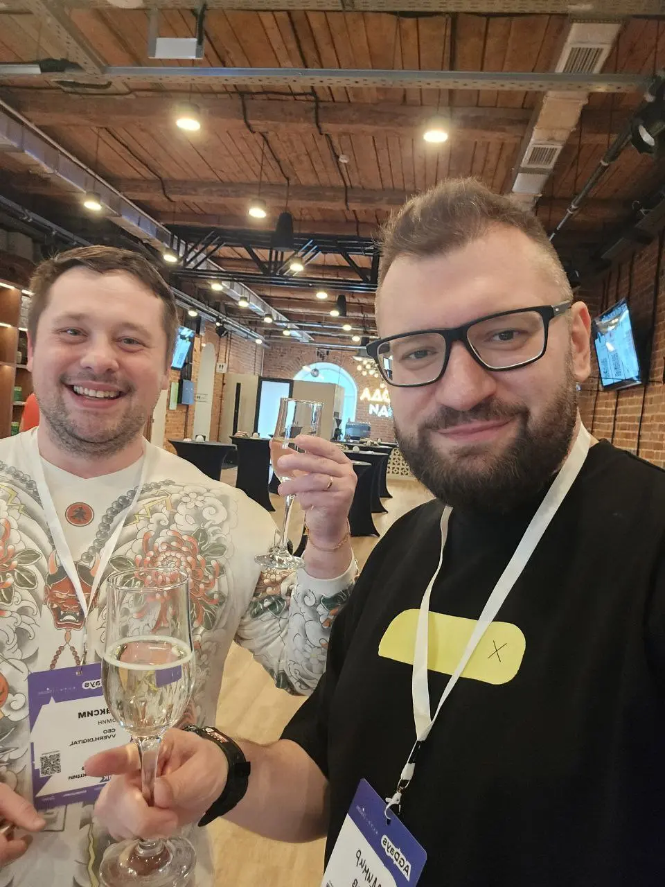 AGDays 2025, Екатеринбург.
Конференции в родном городе всегда проходят в особой атмосфере. AGDays не стал исключением — энергия, знакомые лица и живые дискуссии о будущем digital | Сетка — социальная сеть от hh.ru