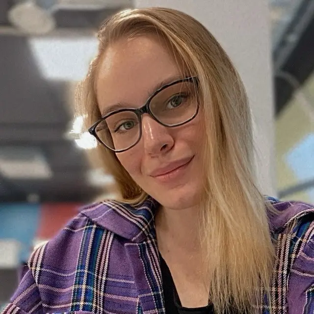 Лена Колесникова | Сетка — социальная сеть от hh.ru