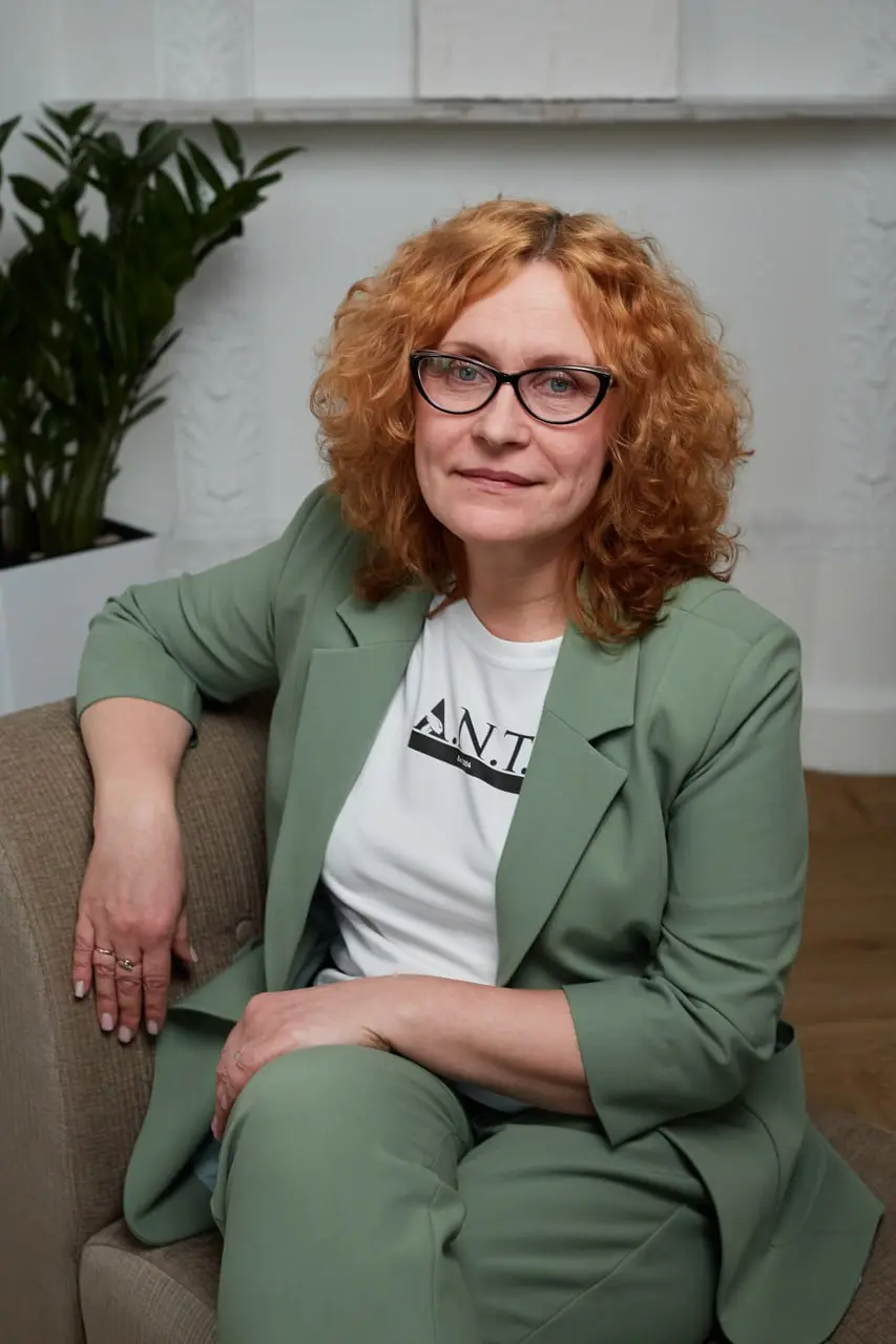 Друзья, пока мы ждём ваши резюме для разбора в реалити "РЕВИЗОР CV", команда "А.Н | Сетка — социальная сеть от hh.ru