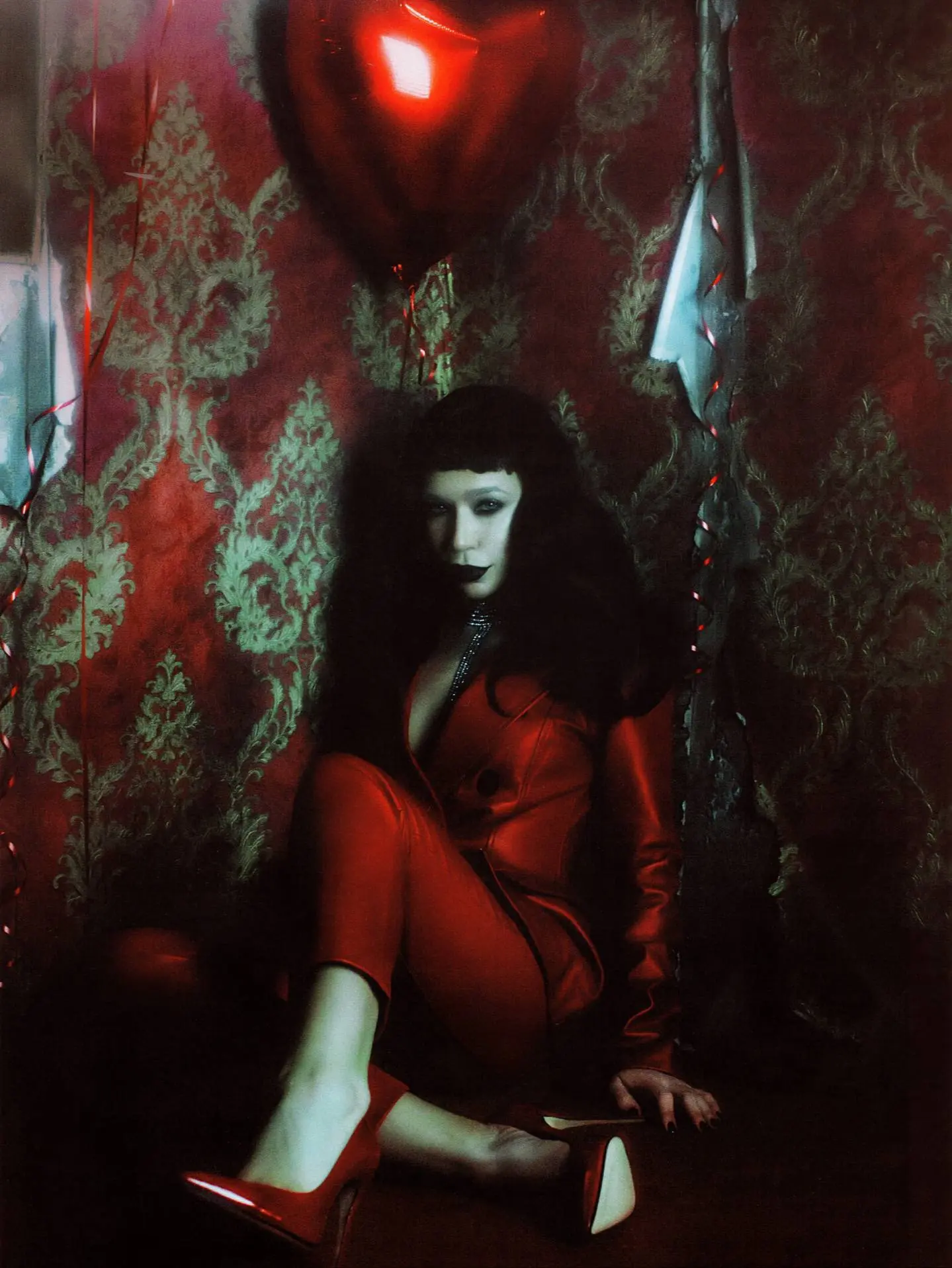 🚻 Шикарная Ёлка в объективе Саши Сахарной.
⭐️ WIRE. • #ФОТОКАРТОЧКА
В этом посте были ссылки, но мы их удалили по правилам Сетки | Сетка — социальная сеть от hh.ru