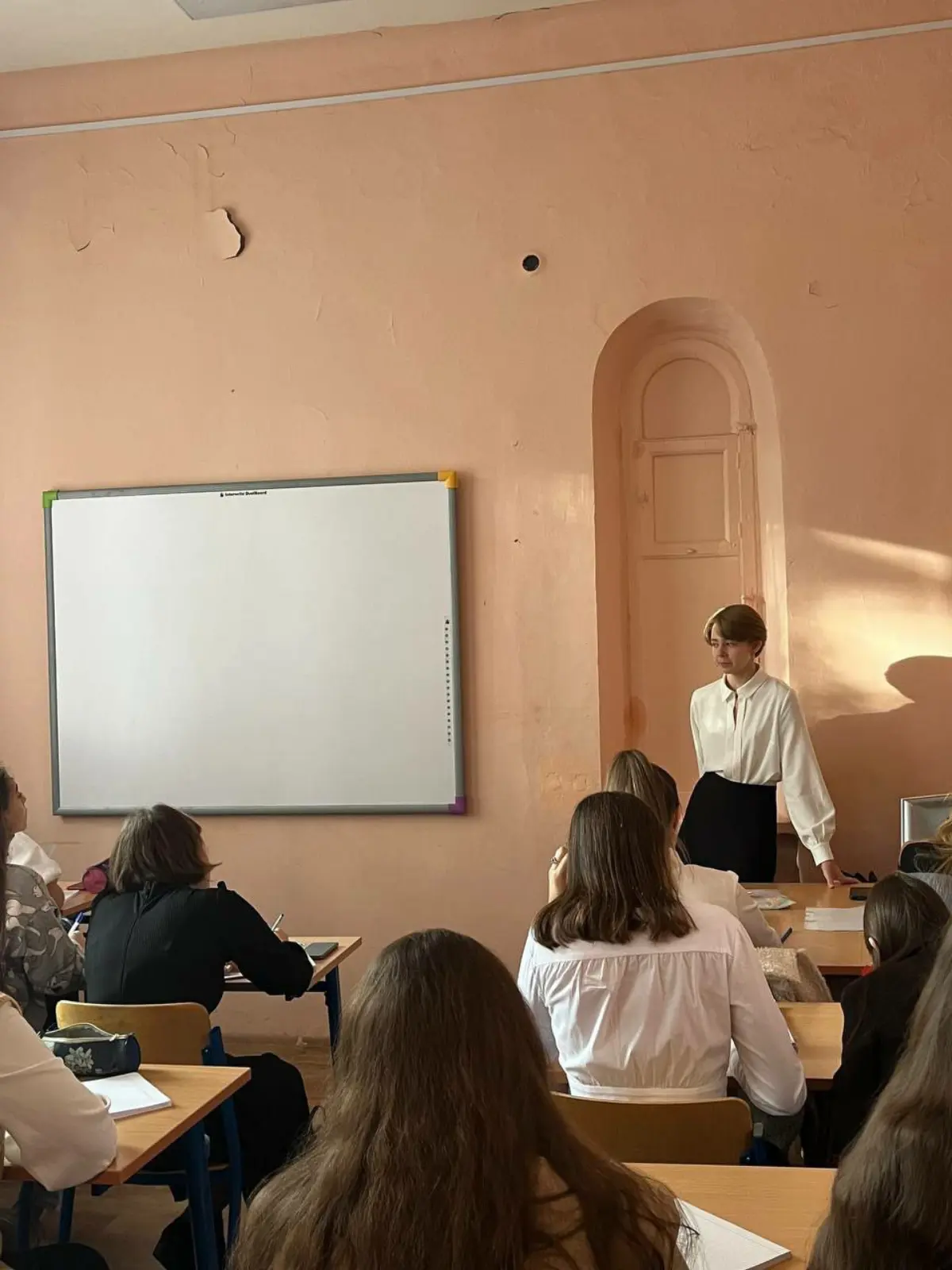 Почему я больше не «простой учитель» 🧑‍🏫 | Сетка — социальная сеть от hh.ru