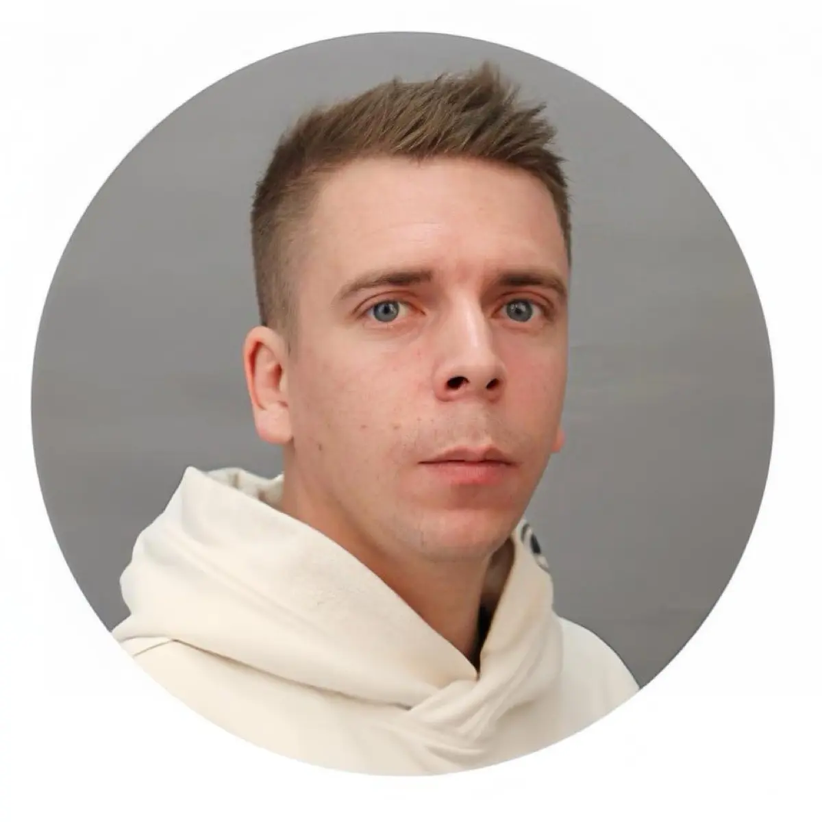Александр Кустов