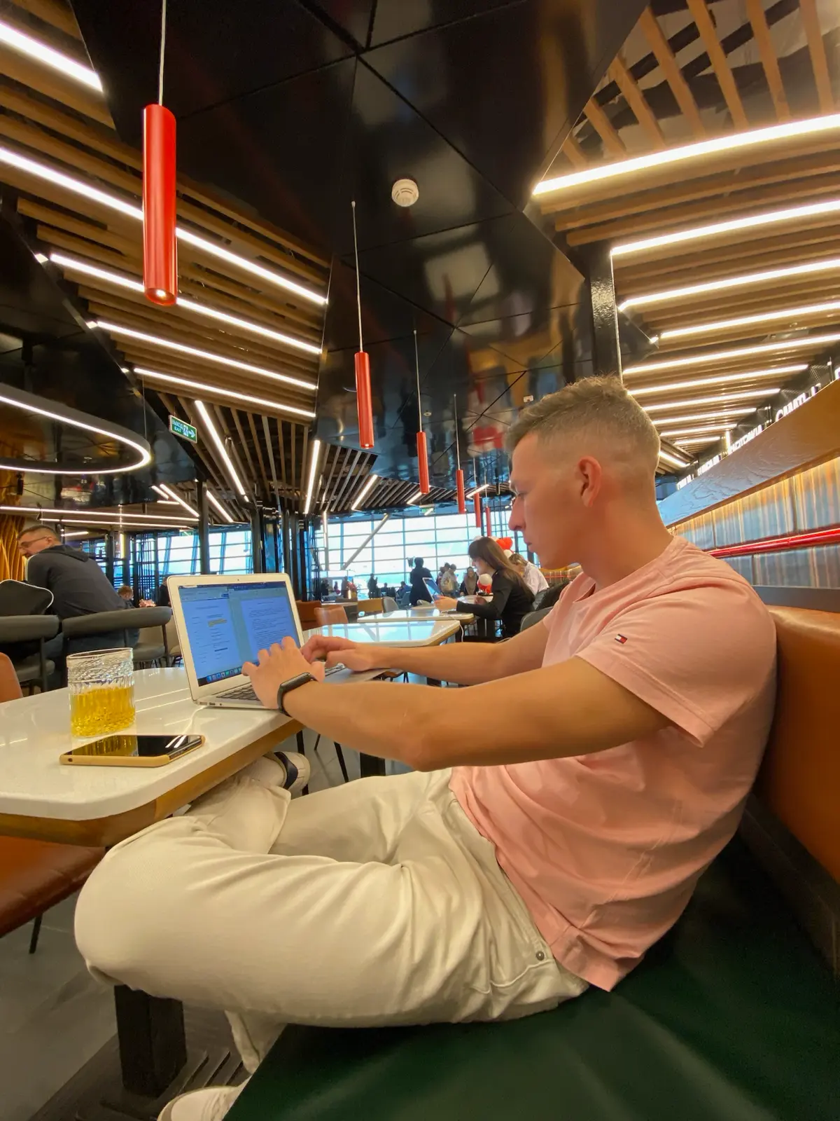 🤝 | Сетка — социальная сеть от hh.ru