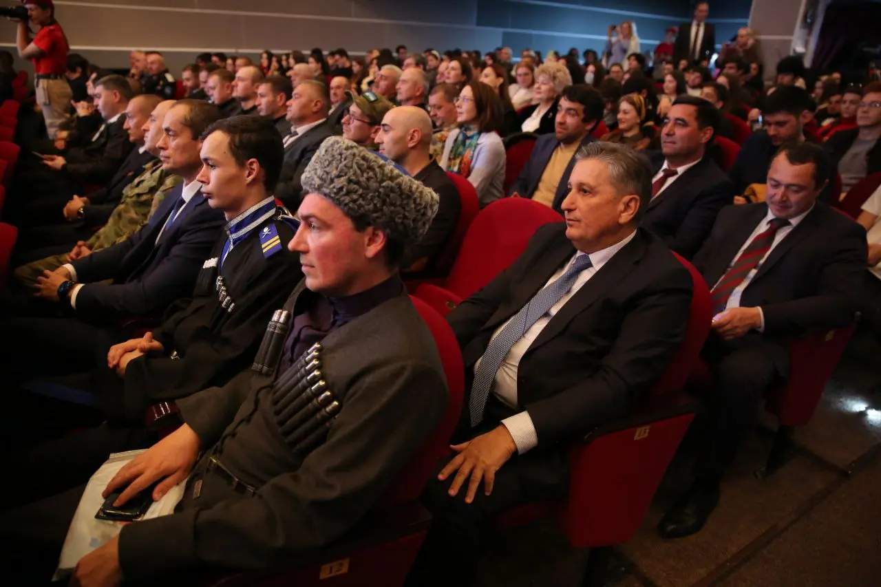 🛡 В Нальчике стартовал Северо-Кавказский молодежный форум «Сила в единстве» | Сетка — социальная сеть от hh.ru