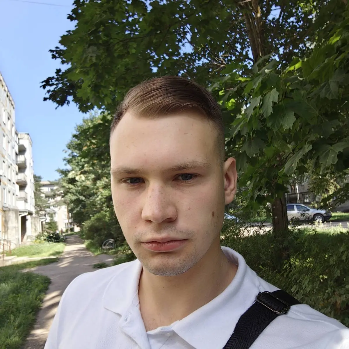 Антон Андреев
