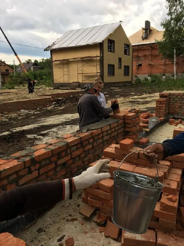 🤲🏻6 лет опыта в строительстве жилья
😌Хочу поделиться с вами своей историей - как я пришла к созданию своей дизайн студии интерьеров
Когда я училась в 10 классе, мой папа строил баню на даче | Сетка — социальная сеть от hh.ru