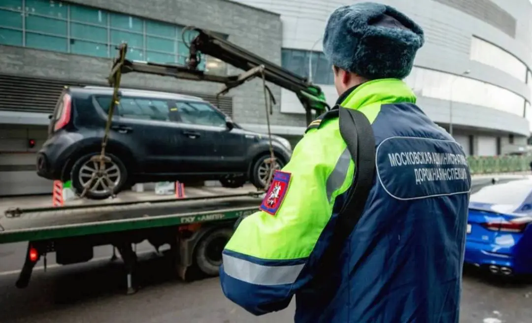 ❤️ В Госдуме снова предложили оповещать автовладельцев об эвакуации
На отзыв в правительство направлен законопроект о введении системы предварительных оповещений о принудительной эвакуации автомобилей | Сетка — социальная сеть от hh.ru