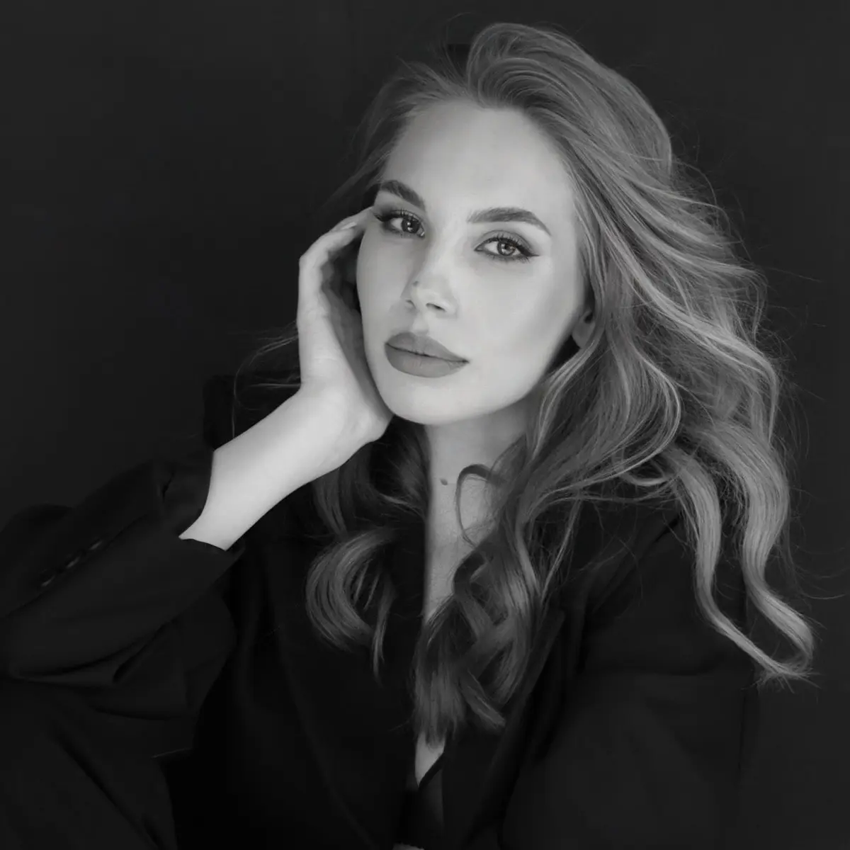 Альбина Еникаева