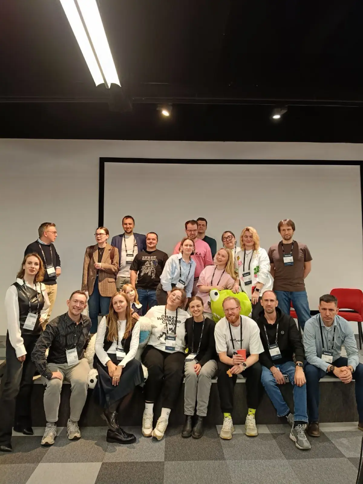 Вчера побывал на митапе для PMM и PM от «Немного продакт» | Сетка — социальная сеть от hh.ru