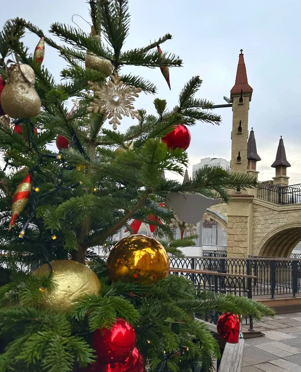 🎄Фестивальная площадка «Средневековый замок» для «Московских сезонов» в Новокосино готовится к празднованию Нового года
📲Подпишитесь на Вдвижении
#бесплатно
В этом посте были ссылки, но мы их удалили ... | Сетка — социальная сеть от hh.ru