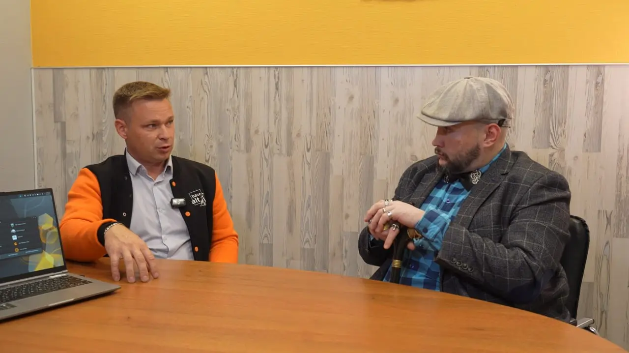 ‼️ Рассказываем про PortProton
Вниманию представляем интервью с Михаилом Тергоевым — главным разработчиком PortProton и сотрудником компании «Базальт СПО».
Получилась очень интересная беседа | Сетка — социальная сеть от hh.ru