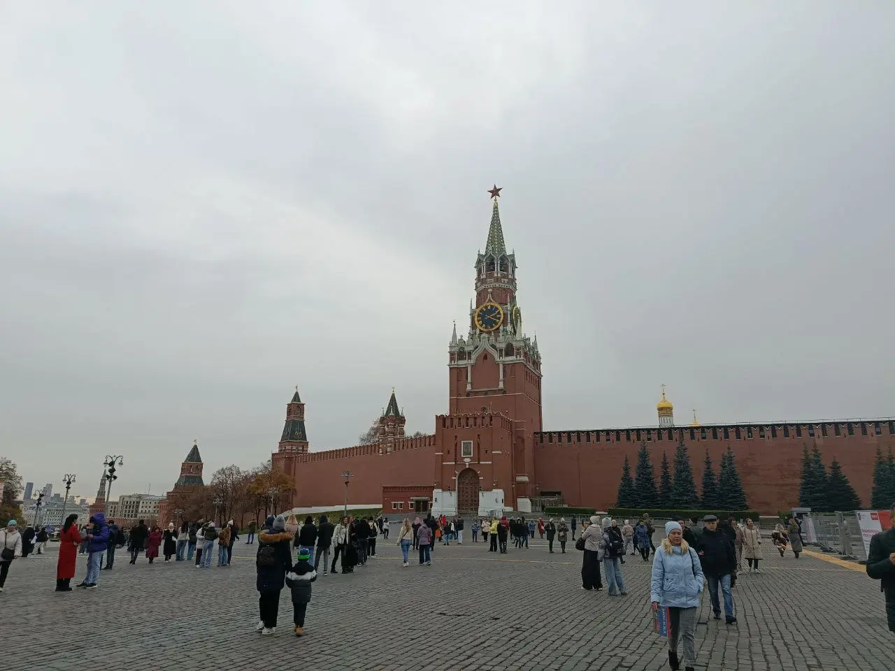 Москва 😝
Было очень много всего | Сетка — социальная сеть от hh.ru