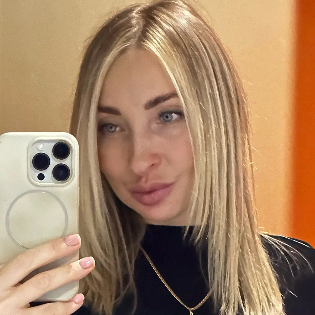 Виктория Лежнева
