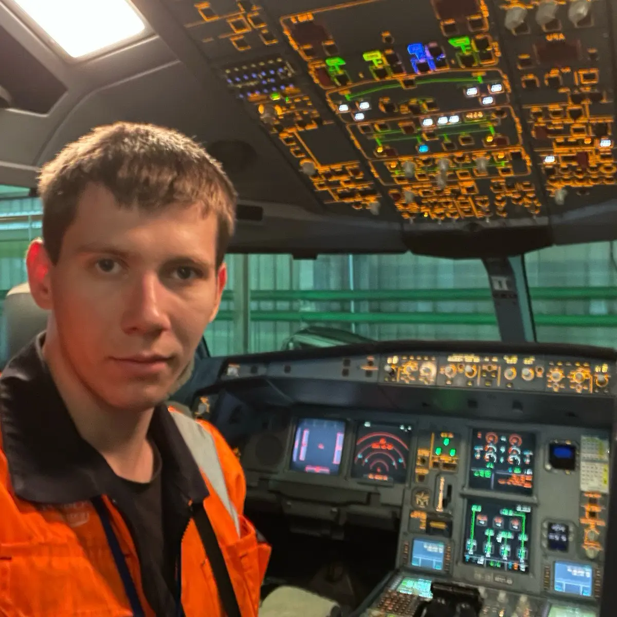 Олег Мельник | Сетка — социальная сеть от hh.ru