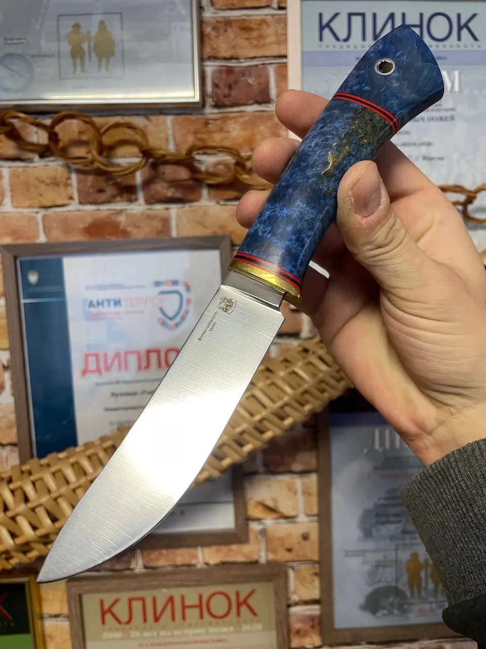 🔥Скидка🔥
В продаже нож из нержавеющей порошковой стали М390 с приятной скидкой⚡️
Твердость:62HRC
Рукоять:стабилизированный кап клёна
Ножны из кожи
🔥Стоимость со скидкой: 13900₽ (без учета доставки)
Дл... | Сетка — социальная сеть от hh.ru