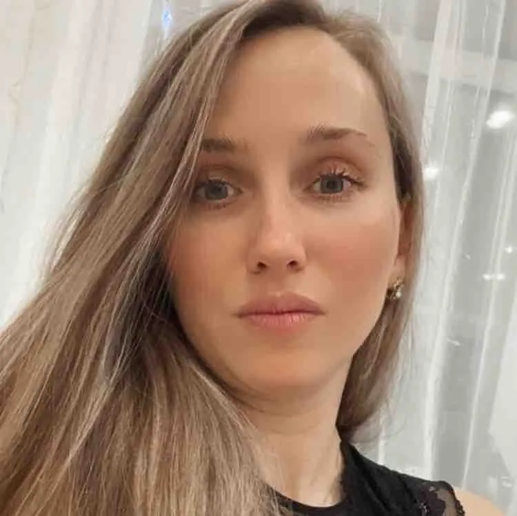 Елена Бахвалова