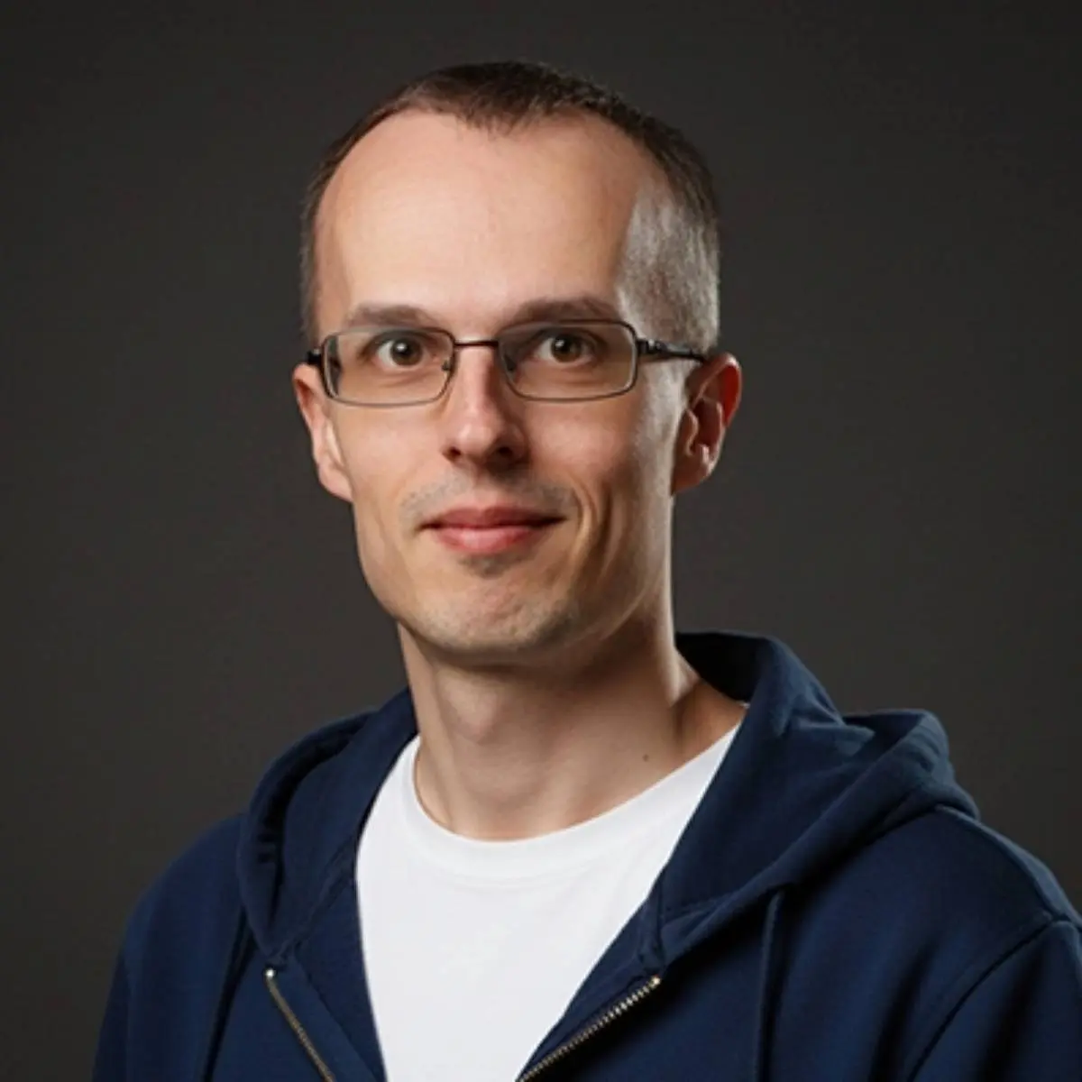 Роман Разуваев